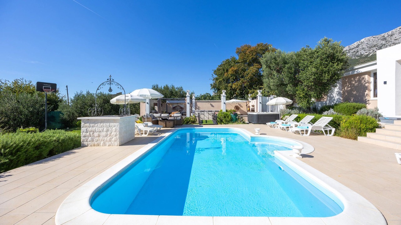 Photo of Outdoor in Kastel Sucurac