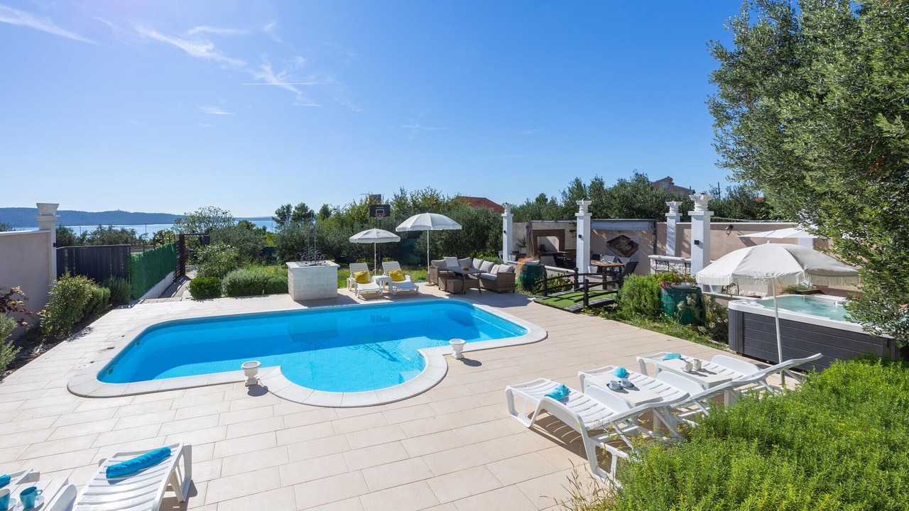 Photo of Outdoor in Kastel Sucurac