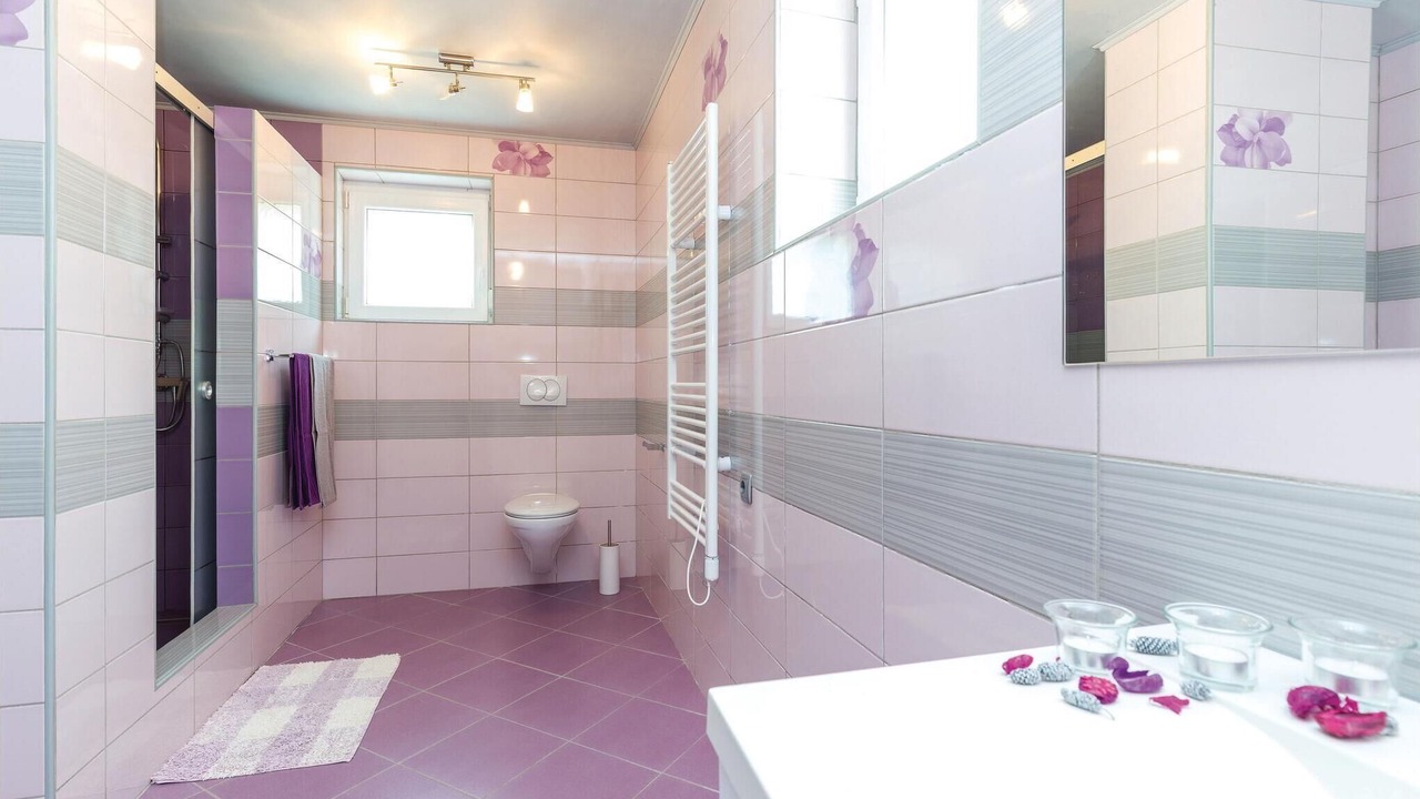 Photo of Bathroom in Smrika