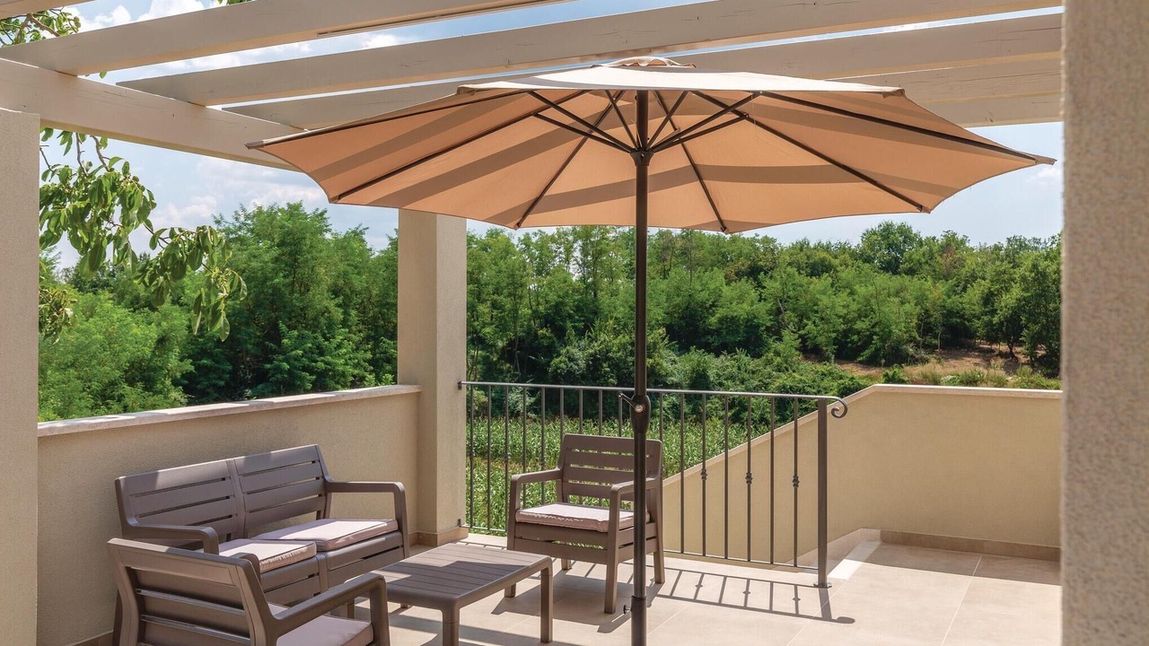 Photo of Patio Balcony in Diklici