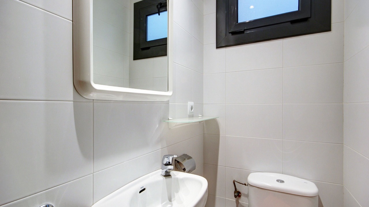 Photo of Bathroom in Roses Town Center