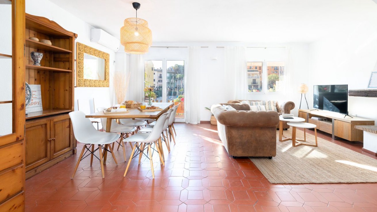 Photo of Livingroom in Port Saplaya