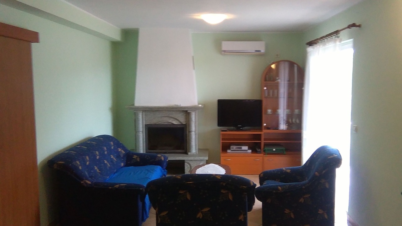 Photo of Livingroom in Flengi