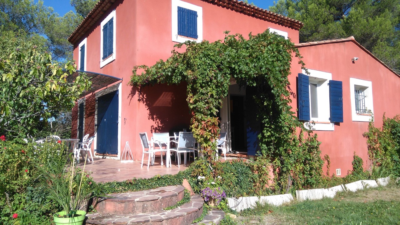 Photo of Outdoor in Le Puy-Sainte-Reparade