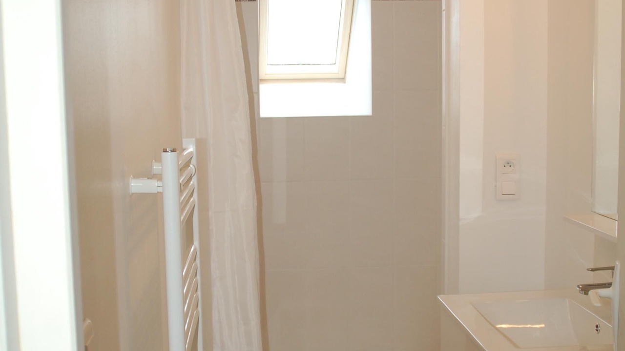 Photo of Bathroom in Ploneour-Lanvern