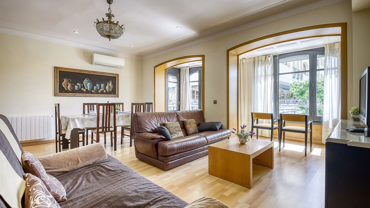 Photo of Livingroom in Roses Town Center