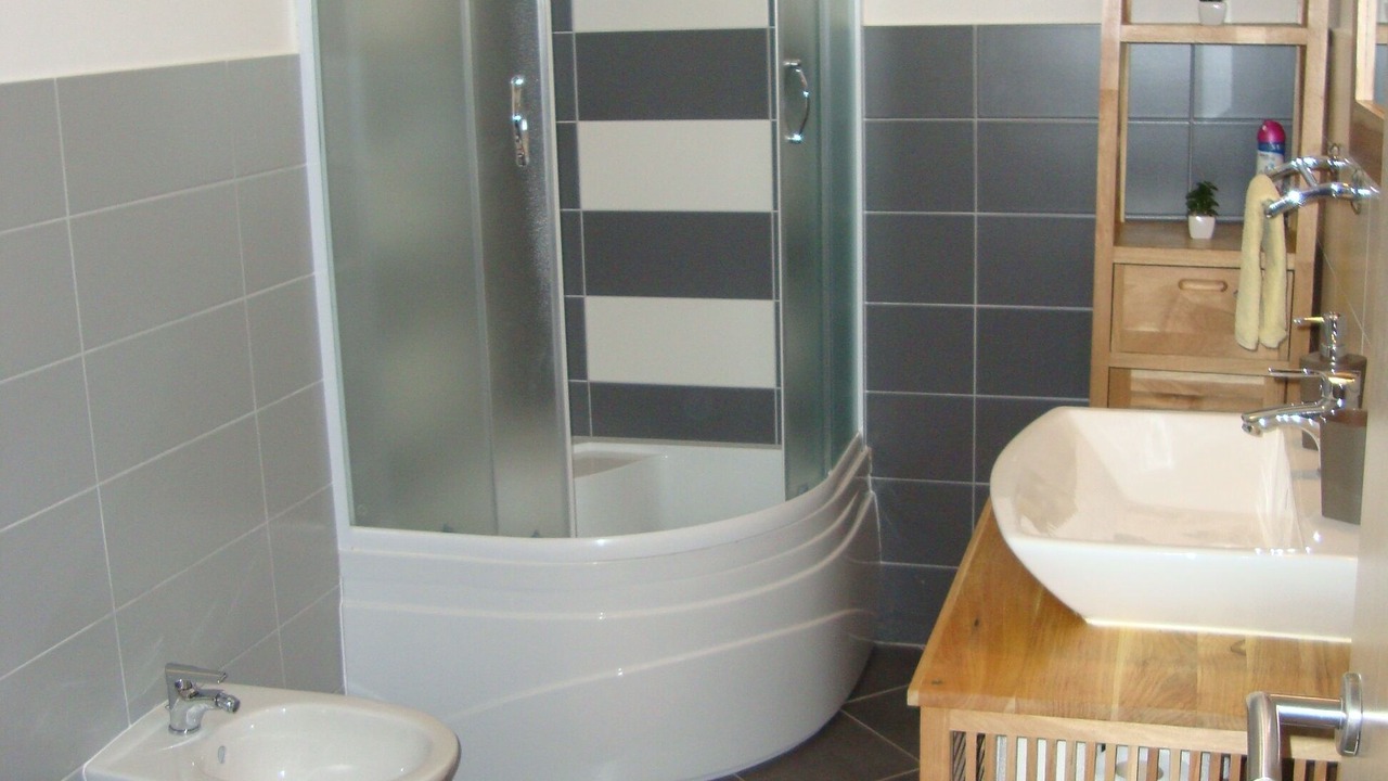 Photo of Bathroom in Cres