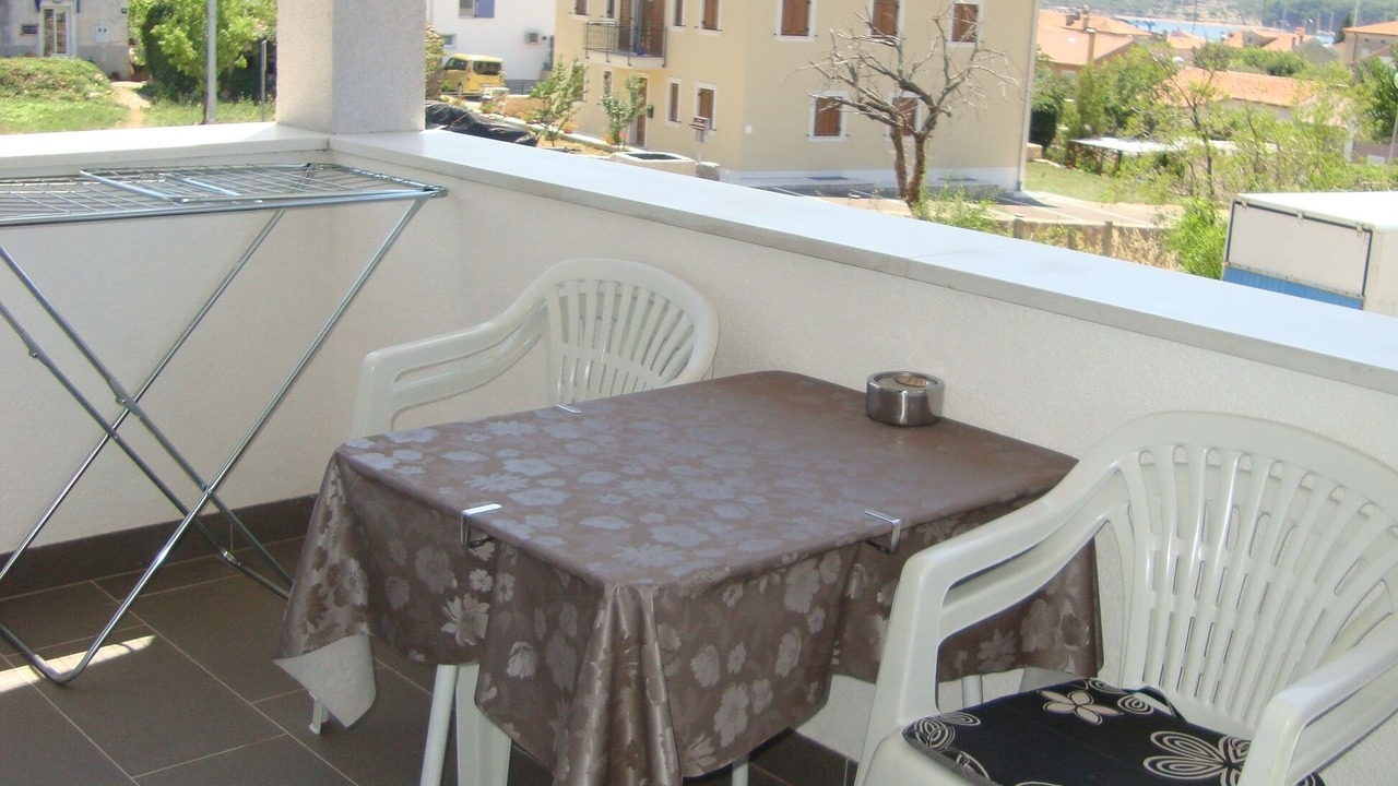 Photo of Others in Cres