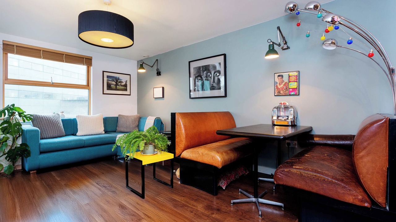 Photo of Livingroom in Finsbury
