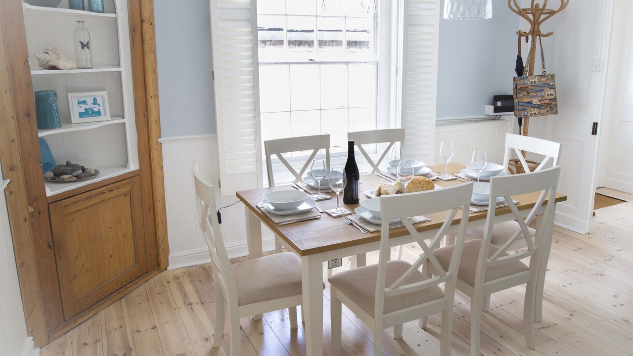 Photo of Others in Sandwich