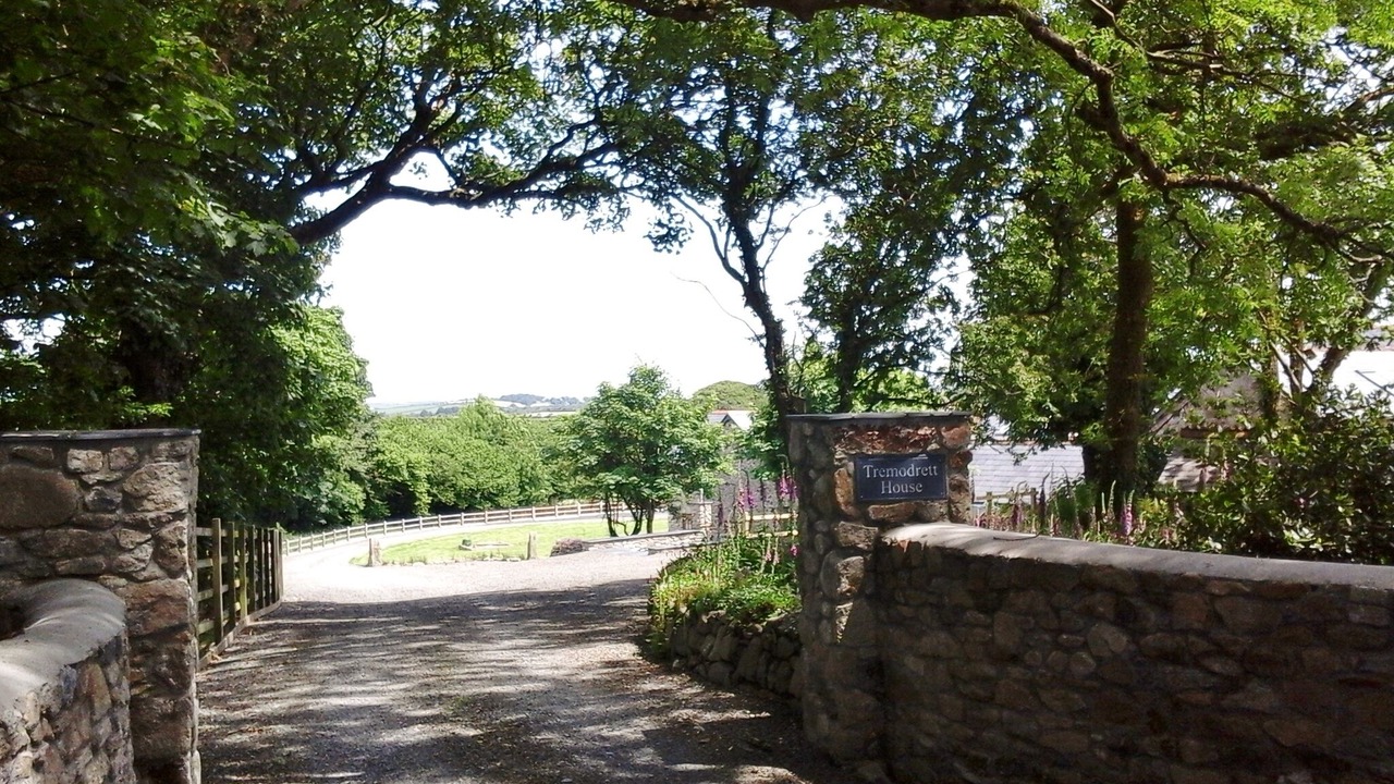 Photo of Others in Stenalees