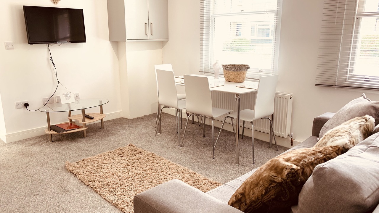 Photo of Livingroom in Uxbridge South