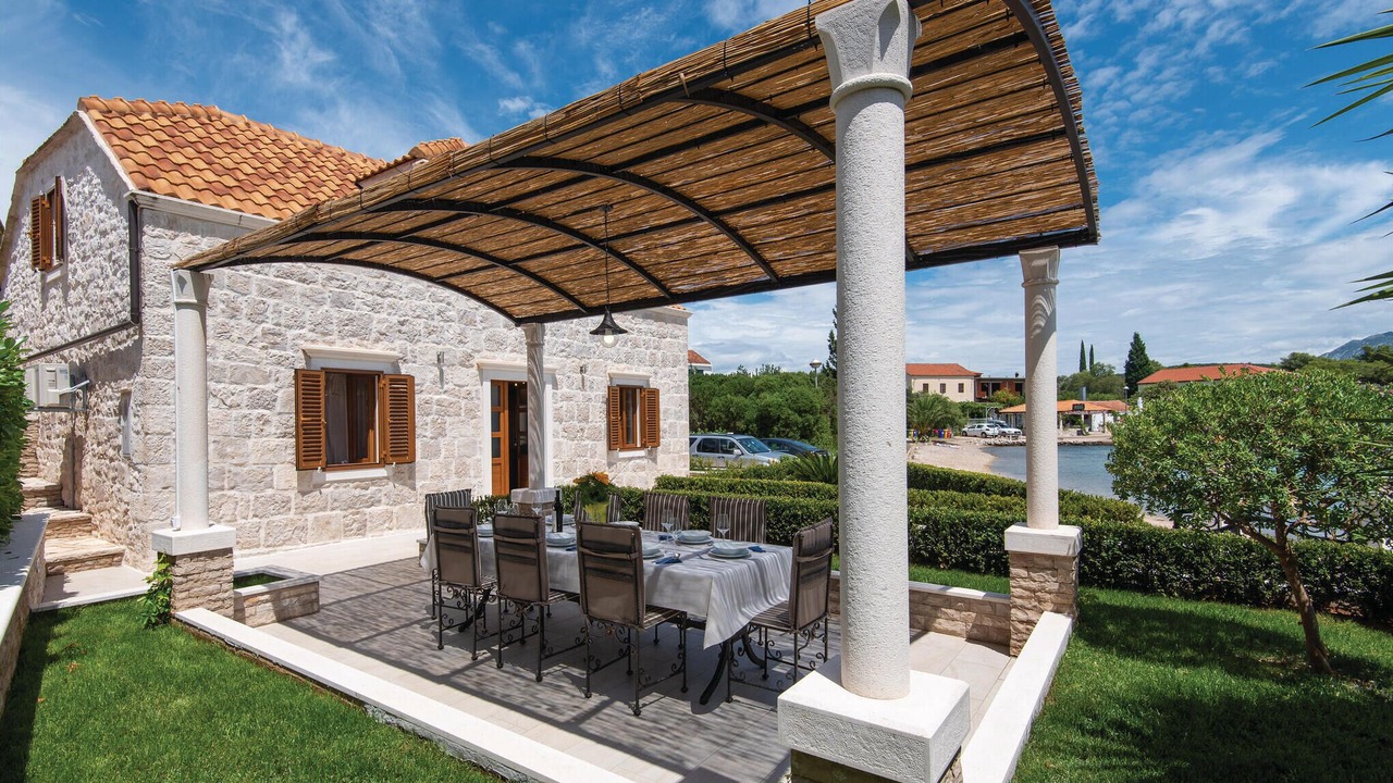 Photo of Outdoor in Loviste