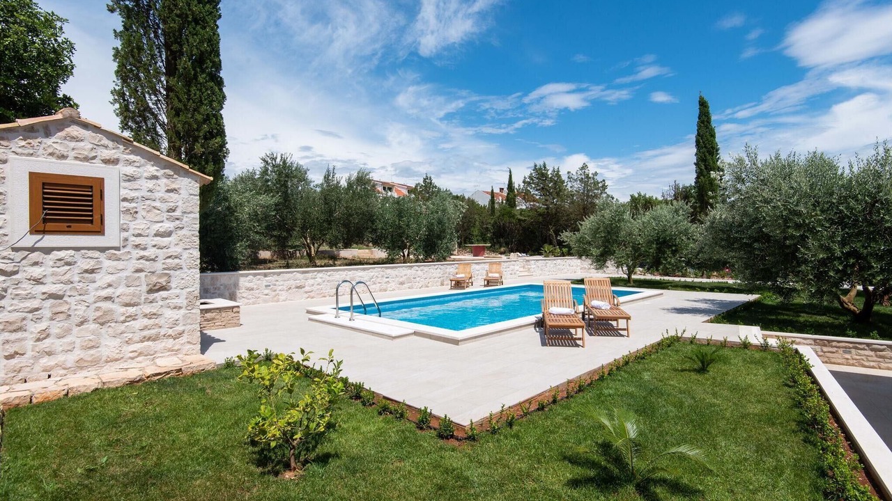 Photo of Outdoor in Loviste