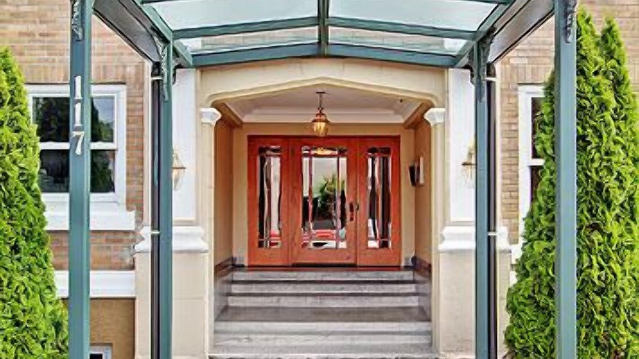 Photo of Others in Stadium District