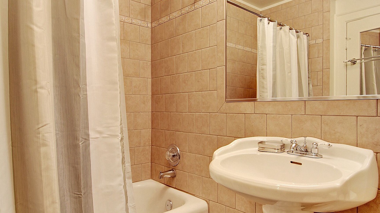 Photo of Bathroom in Stadium District