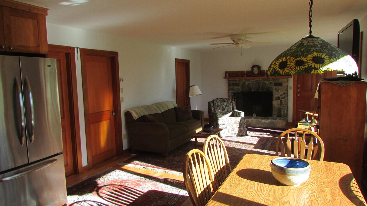Photo of Livingroom in New Harbor
