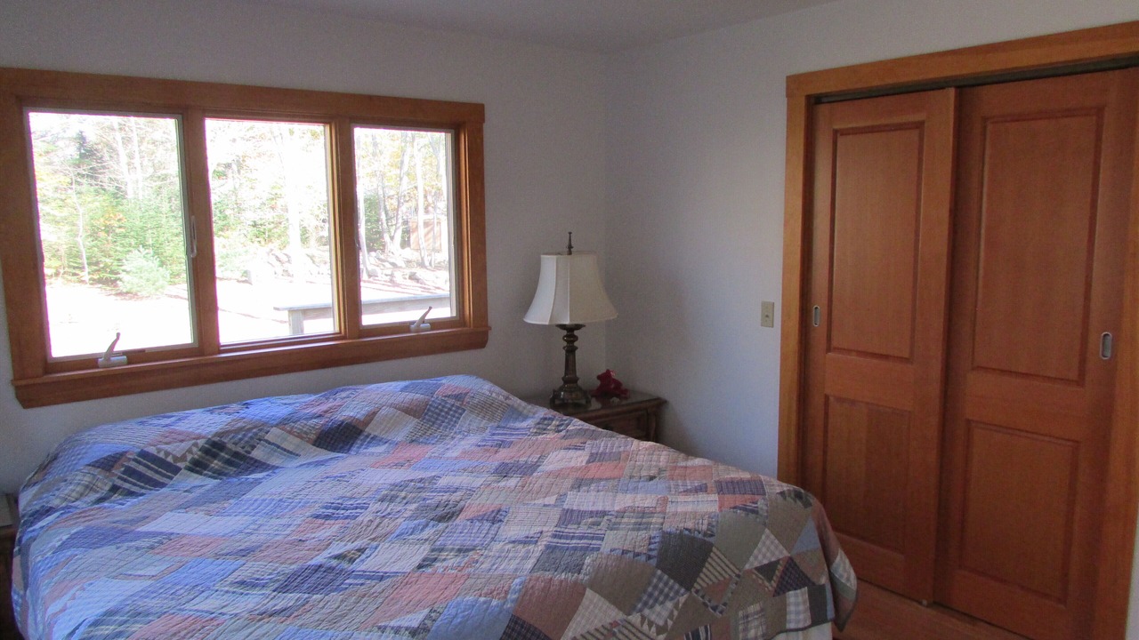 Photo of Bedroom in New Harbor