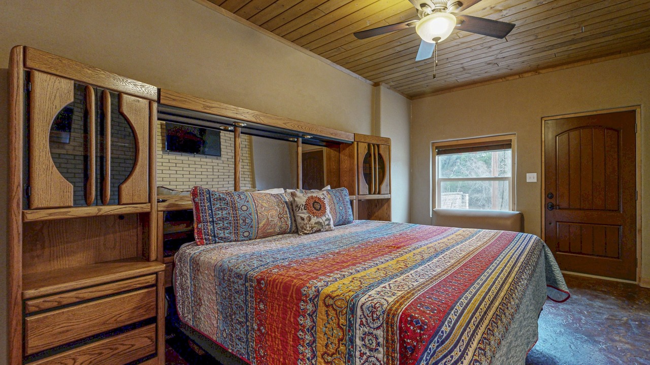 Photo of Bedroom in Burnet