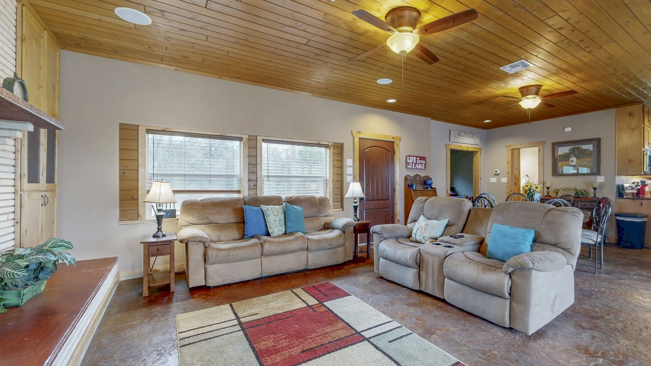 Photo of Livingroom in Burnet