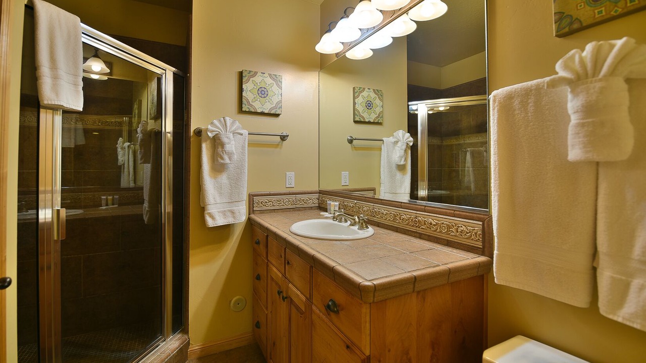 Photo of Bathroom in Eden