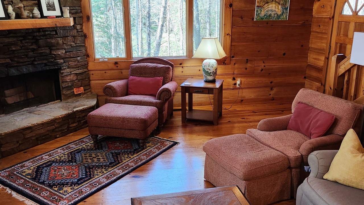 Photo of Livingroom in Ellijay