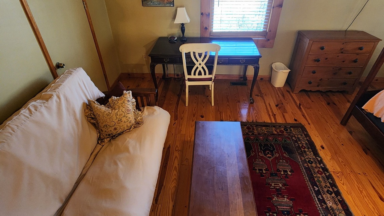 Photo of Bedroom in Ellijay