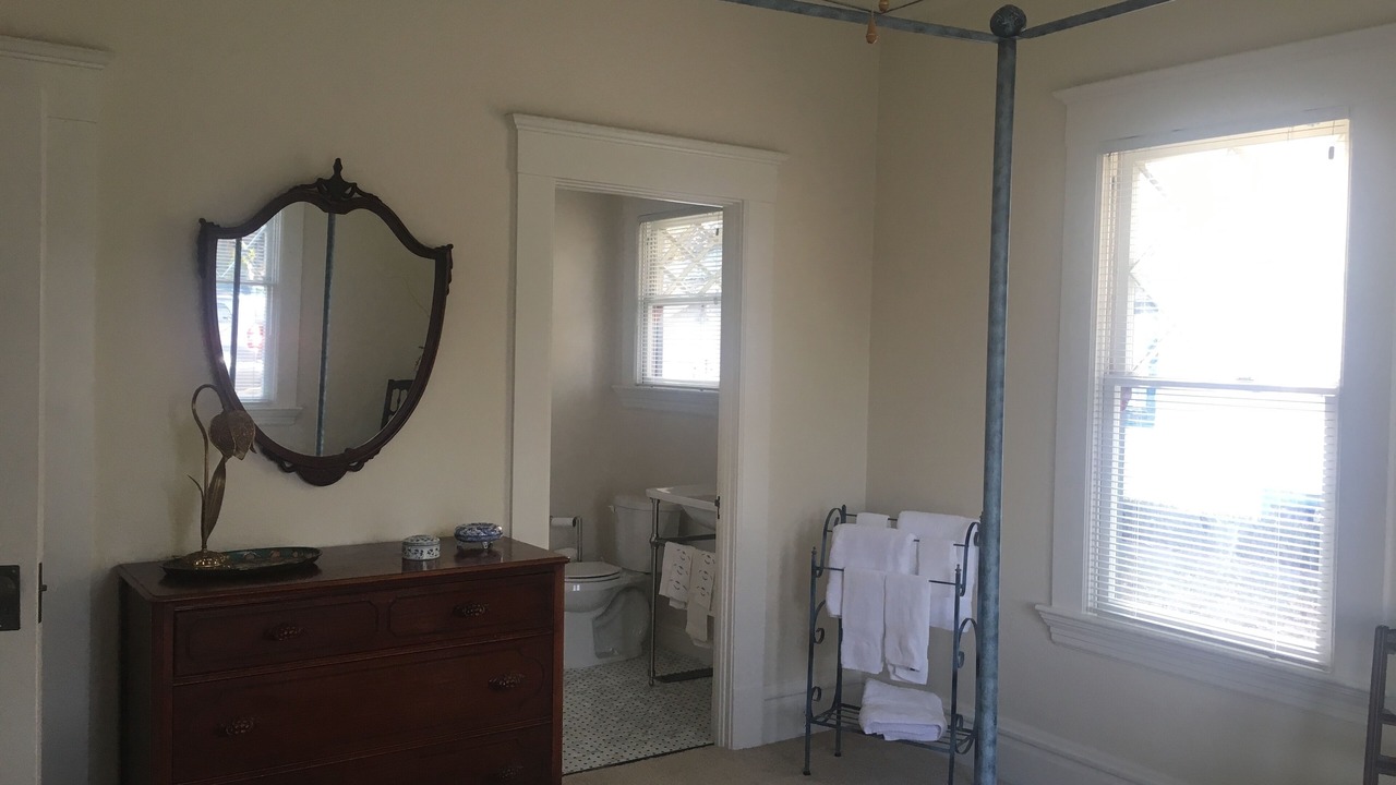 Photo of Bedroom in Lodi