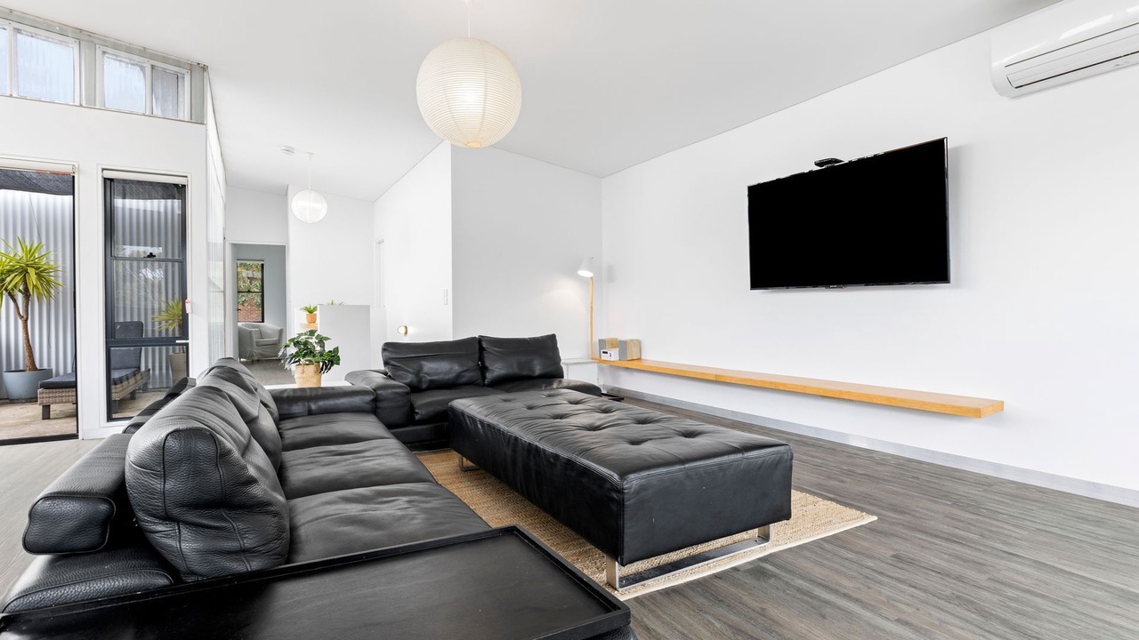 Photo of Livingroom in Manyana