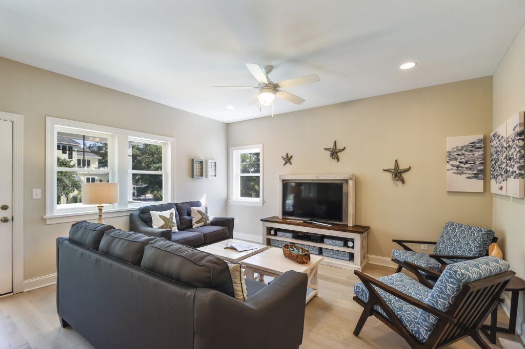 Photo of Bedroom in Monteray Shores