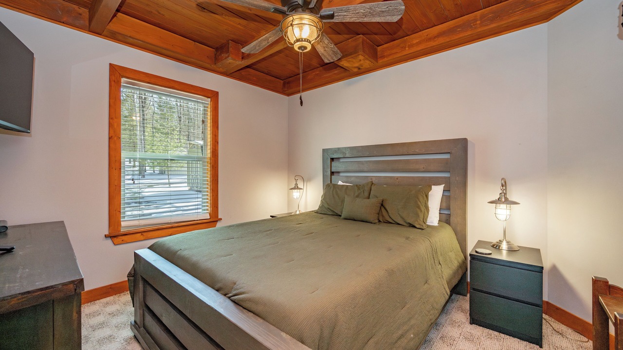 Photo of Bedroom in Thayerville