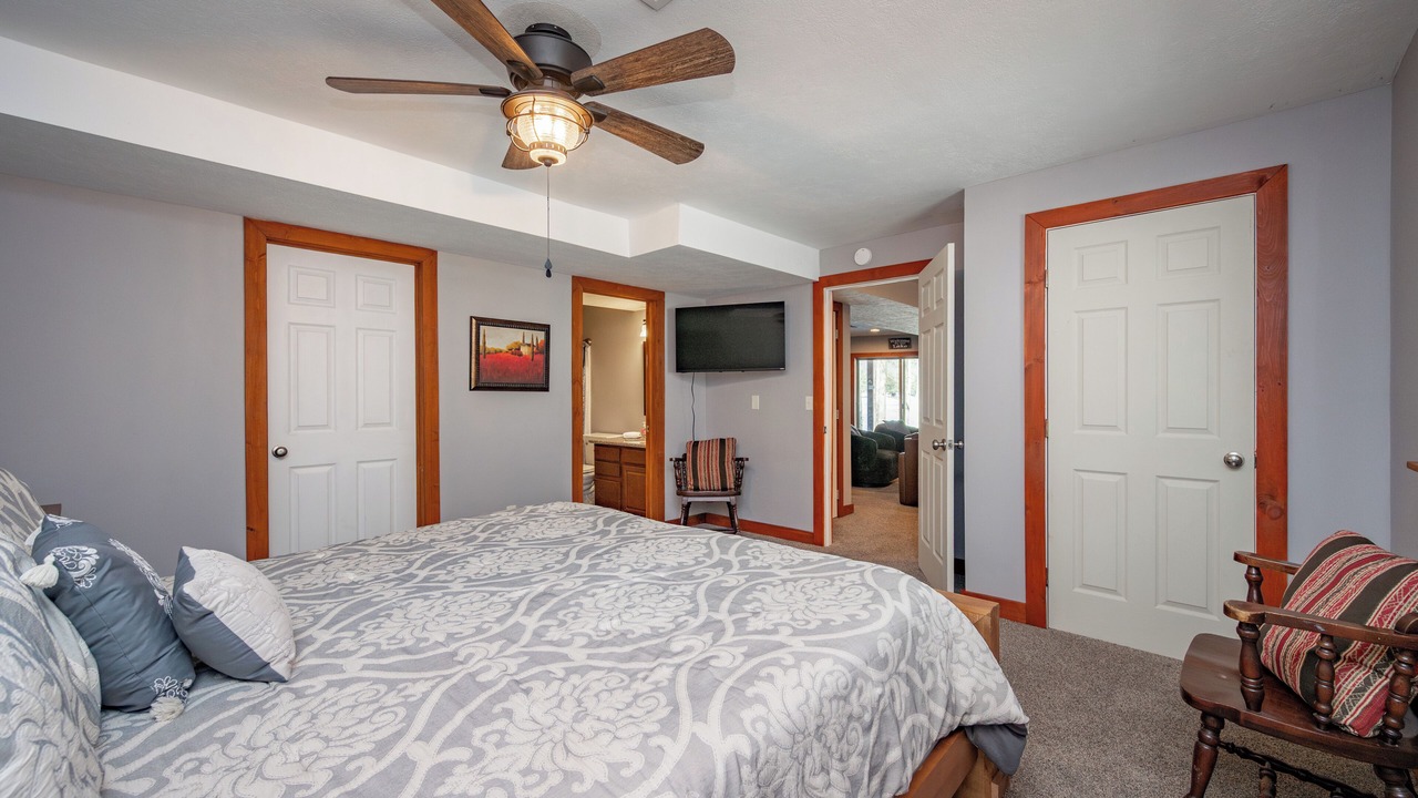 Photo of Bedroom in Thayerville