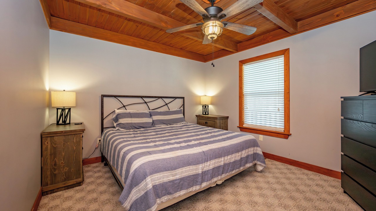 Photo of Bedroom in Thayerville