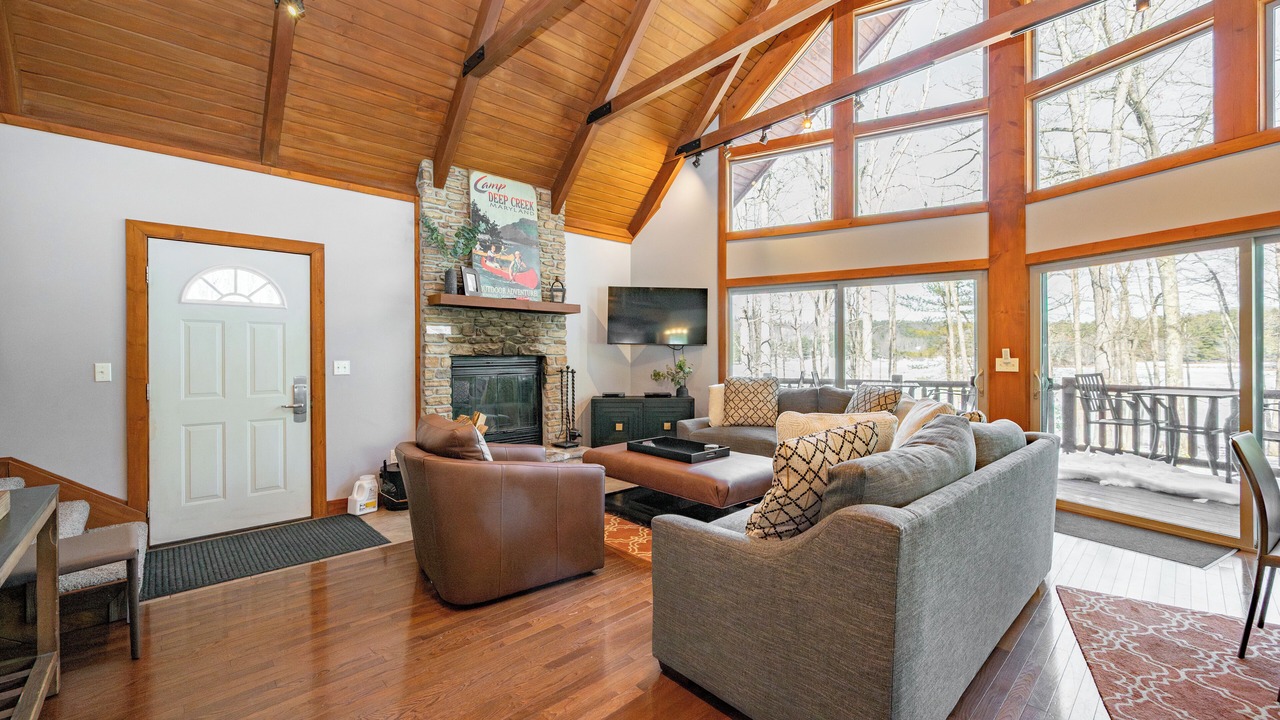 Photo of Livingroom in Thayerville