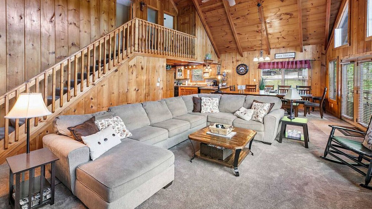 Photo of Patio Balcony in Flat Hollow Marina