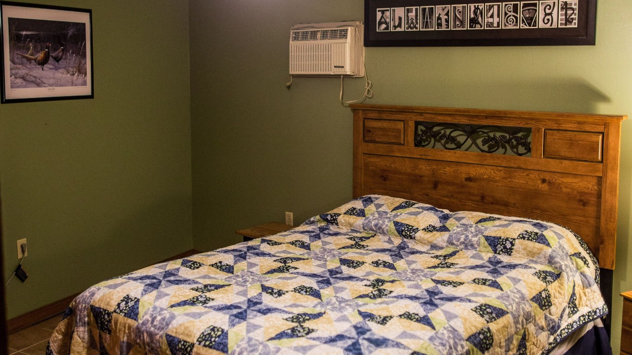 Photo of Bedroom in Decorah