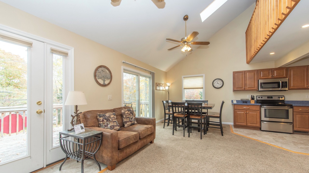 Photo of Livingroom in Thayerville