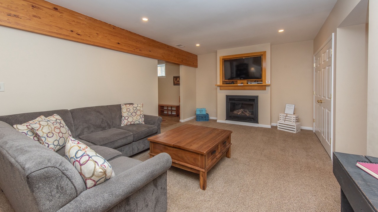 Photo of Livingroom in Thayerville