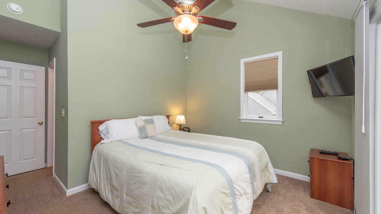 Photo of Bedroom in Thayerville