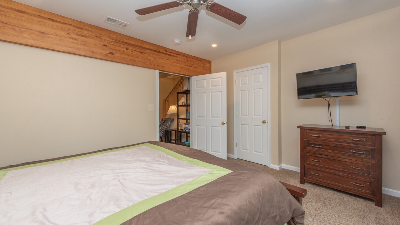 Photo of Bedroom in Thayerville