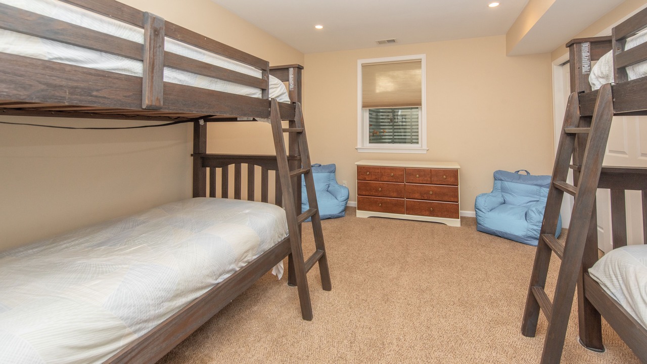 Photo of Bedroom in Thayerville