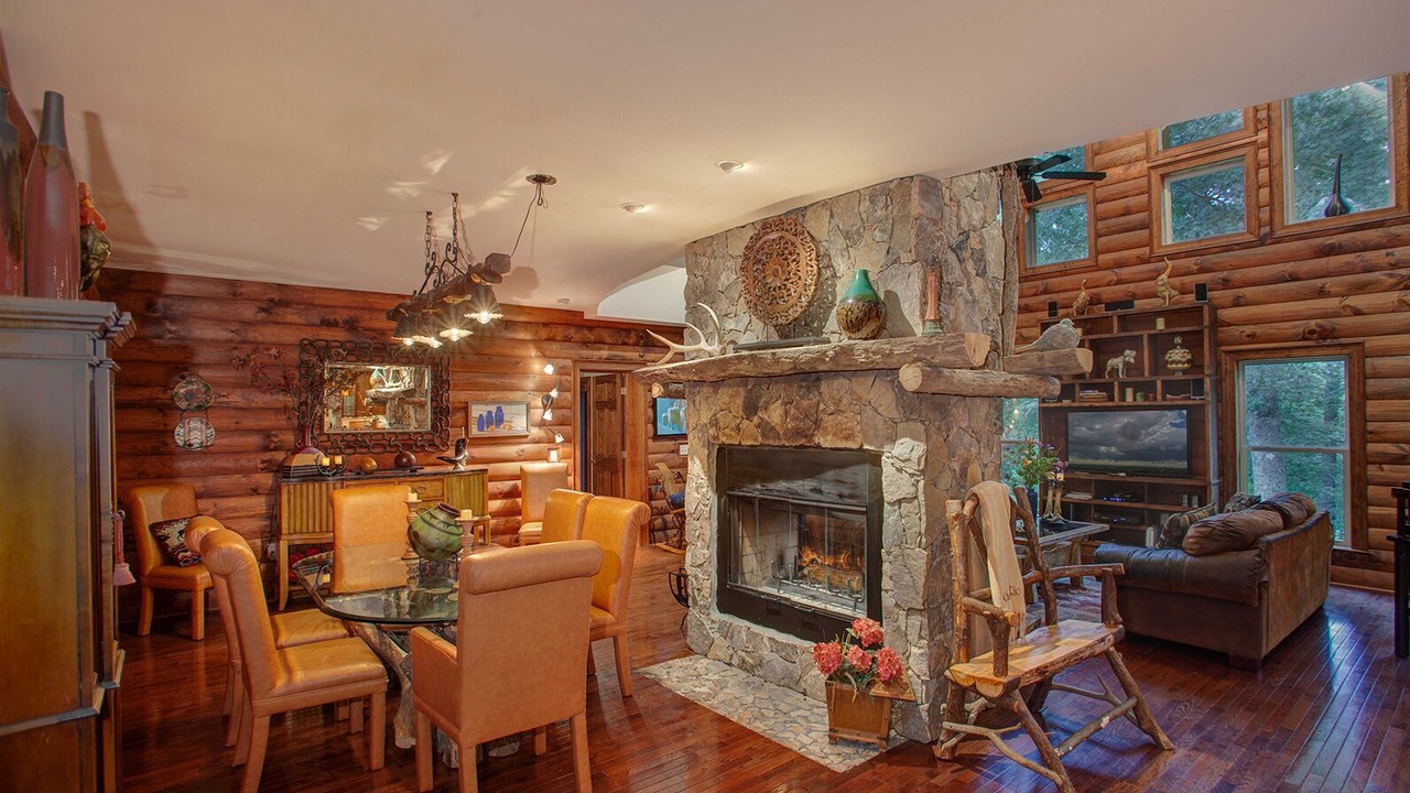 Photo of Livingroom in Boone