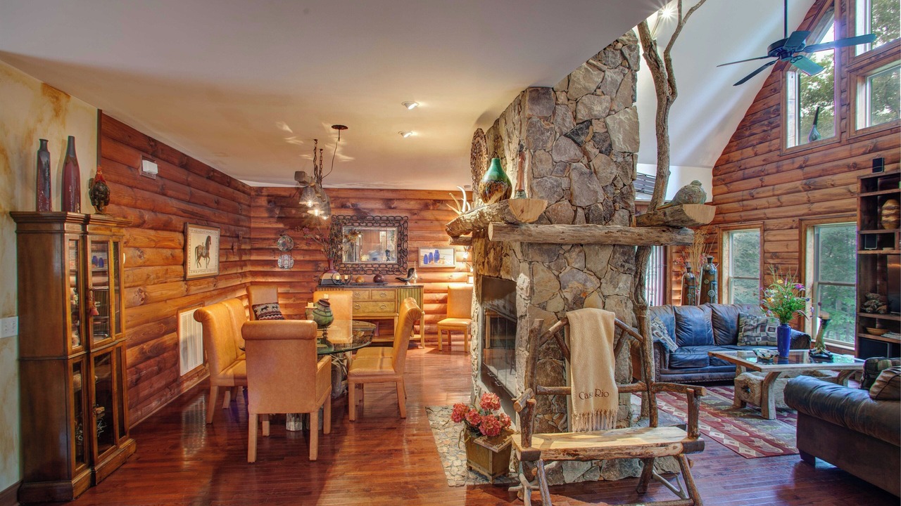 Photo of Livingroom in Boone