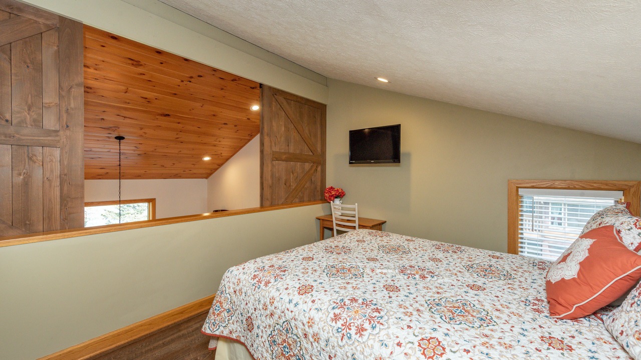 Photo of Bedroom in Thayerville