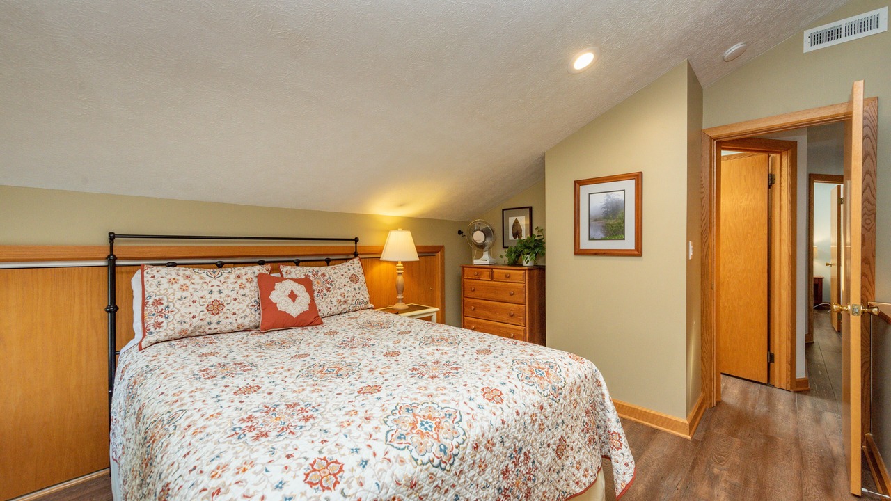 Photo of Bedroom in Thayerville
