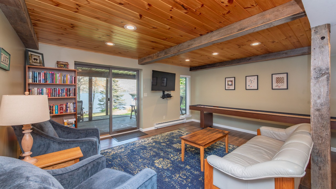 Photo of Livingroom in Thayerville