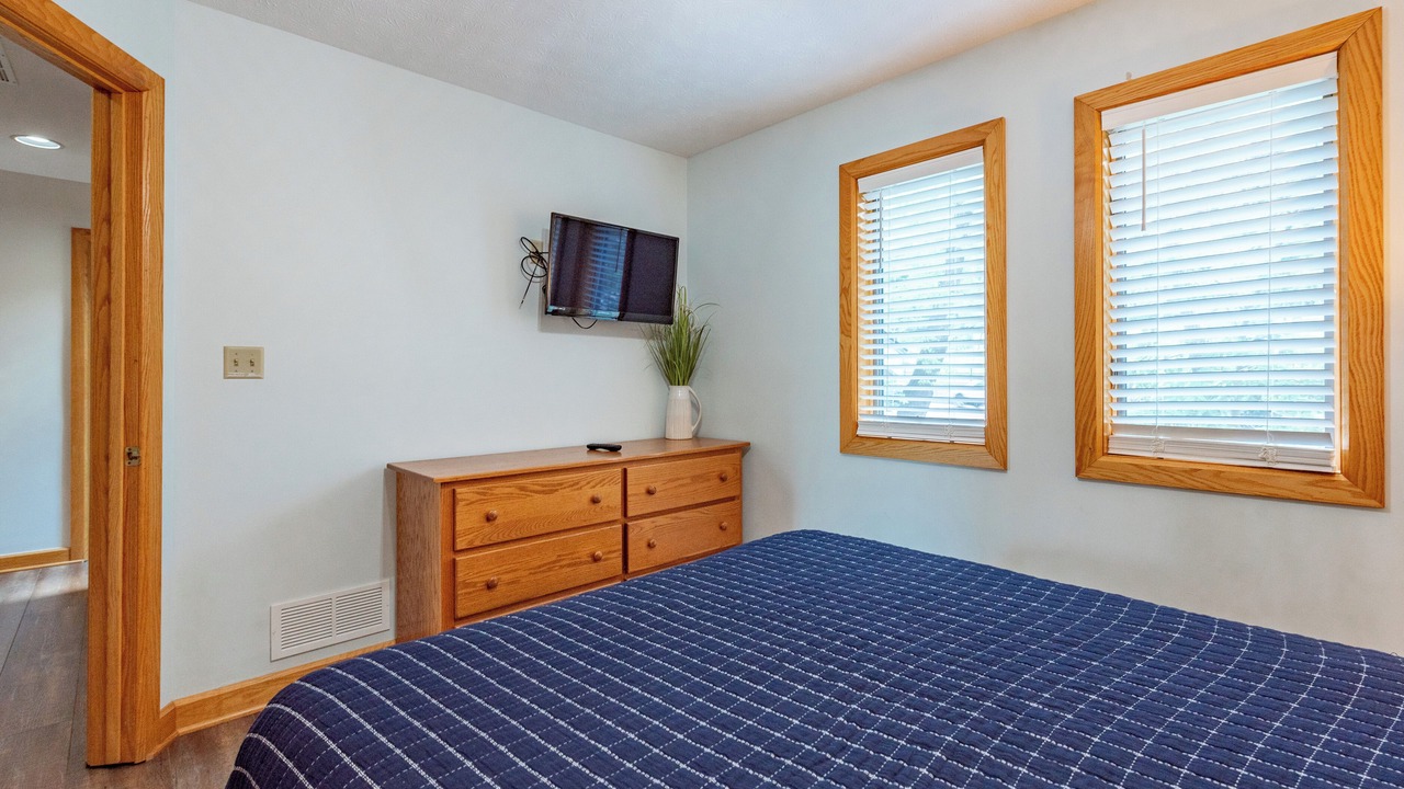 Photo of Bedroom in Thayerville