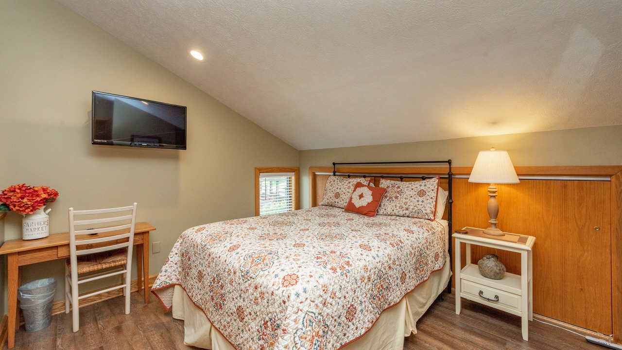 Photo of Bedroom in Thayerville