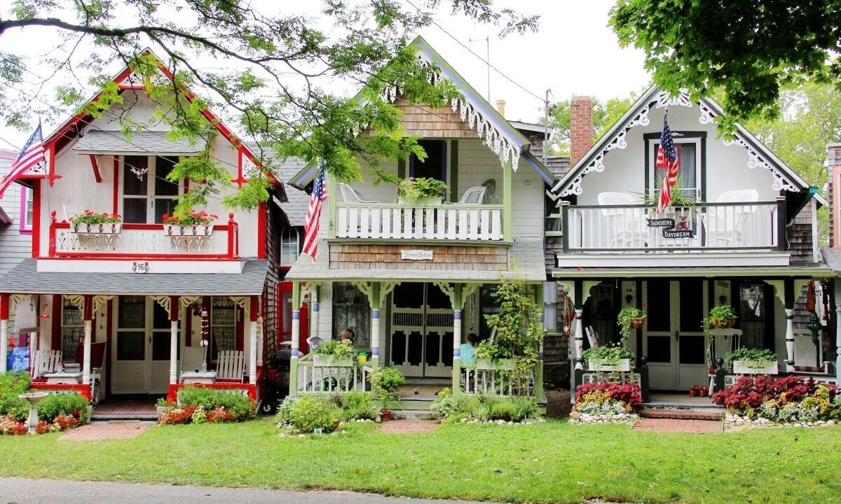 Photo of Others in Oak Bluffs
