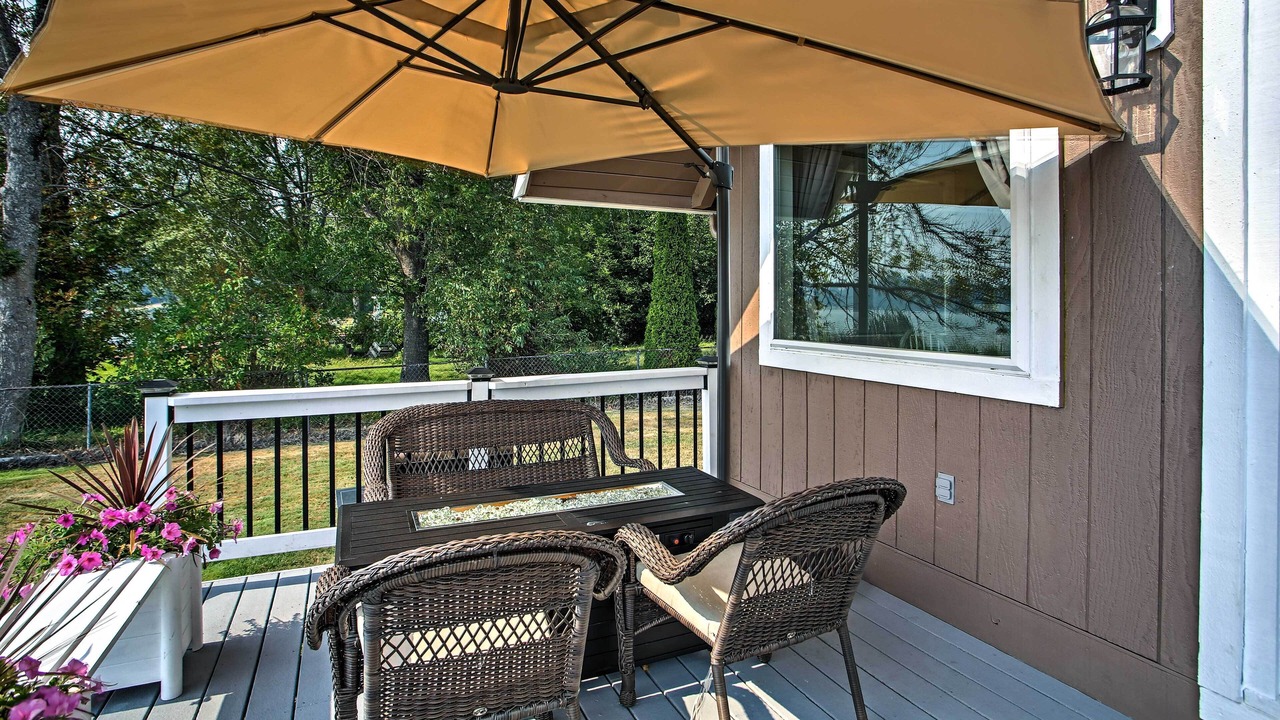 Photo of Others in McKenna